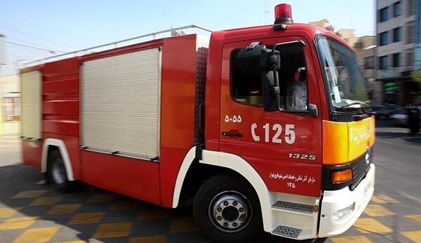 عکس آتش سوزی ماشین پلیس