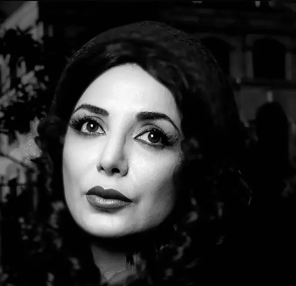 عکس رویا میرعلمی چند سال دارد