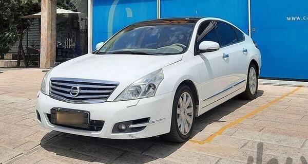 عکس ماشین نیسان تی ینا (مونتاژ)