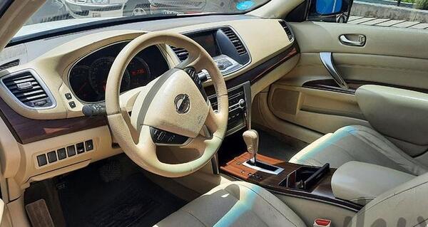 عکس ماشین نیسان تی ینا (مونتاژ)