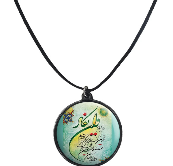 عکس گردنبند حسنا
