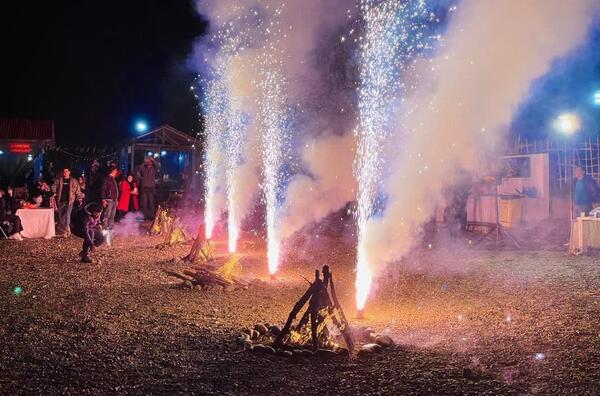 عکس چهارشنبه سوری در گلستان