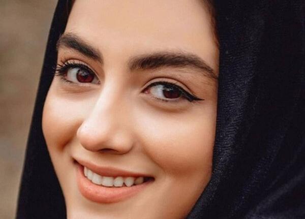 عکس بازیگر پردیس پورعابدینی