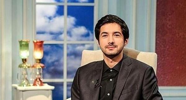 عکس مجری برنامه سمت خدا