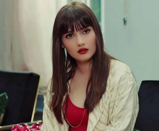 عکس زینب بدون گریم