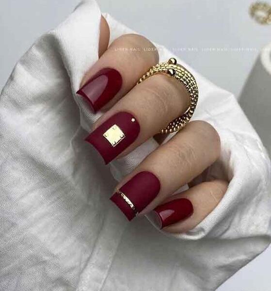 عکس مدل کاشت ناخن فرنچ قرمز