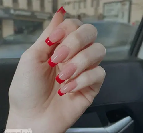 عکس مدل کاشت ناخن فرنچ قرمز