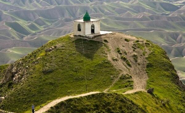عکس گورستان خالد نبی