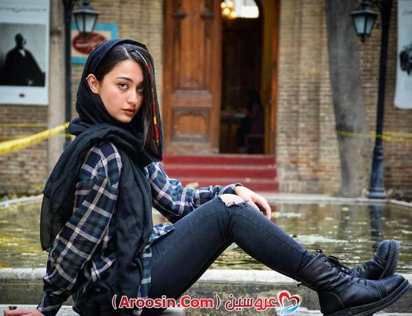 ژست عکس دخترانه اسپرت جدید