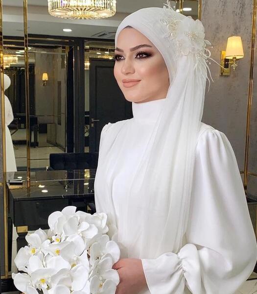 عکس لباس عروس با کفش پاشنه بلند