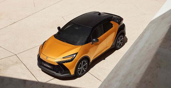 عکس ماشین تویوتا c-hr