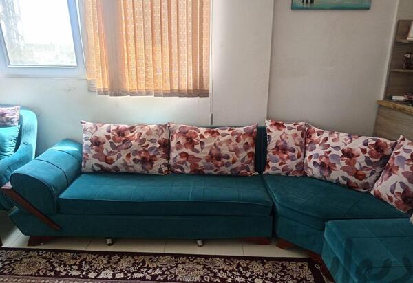 عکس مبل فیروزه ای رنگ