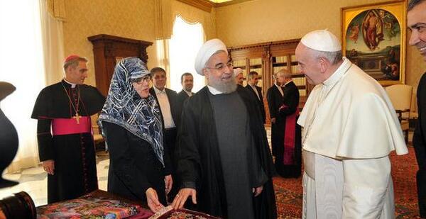عکس دختر روحانی در انگلیس