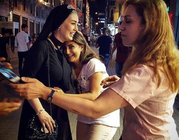 عکس سحر نزدیک است