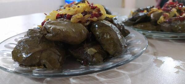 عکس شوهر حیاط