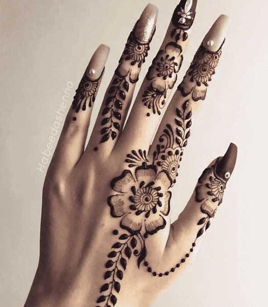 دانلود عکس حنا روی دست
