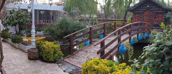عکس کافه برکه شیراز