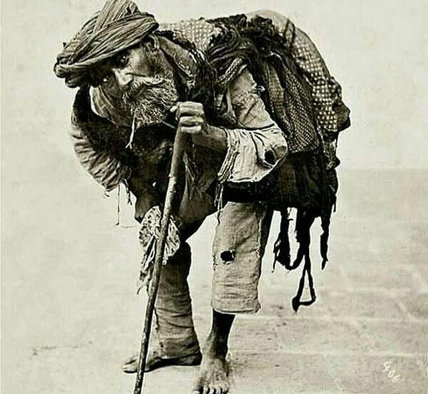 عکس ضرب المثل گدا به گدا رحمت به خدا