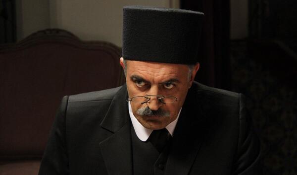 عکس احسان جوانمرد نویسنده بانوی عمارت