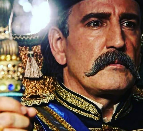عکس احسان جوانمرد نویسنده بانوی عمارت