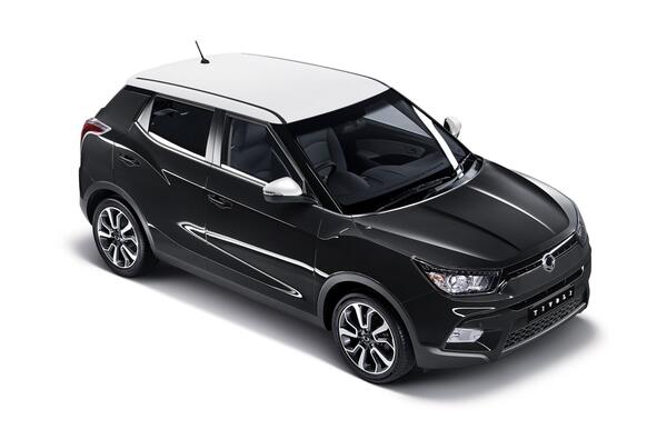 عکس ماشین ssangyong tivoliir