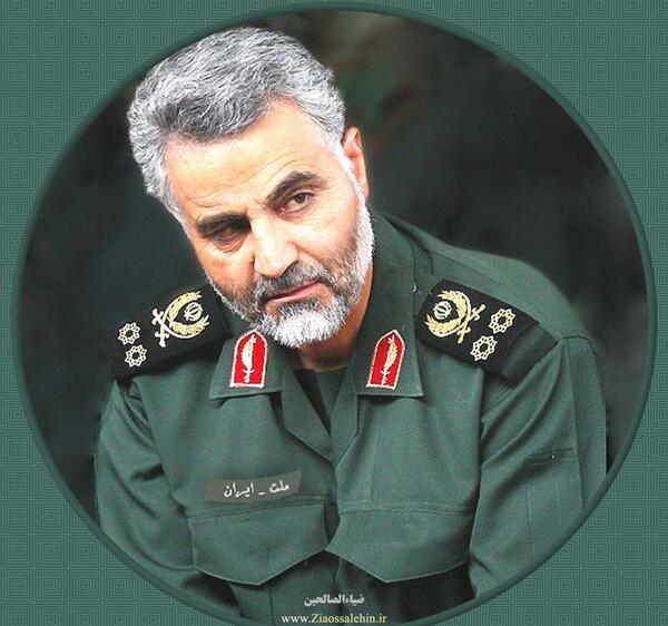 عکس ایستاده سردار سلیمانی