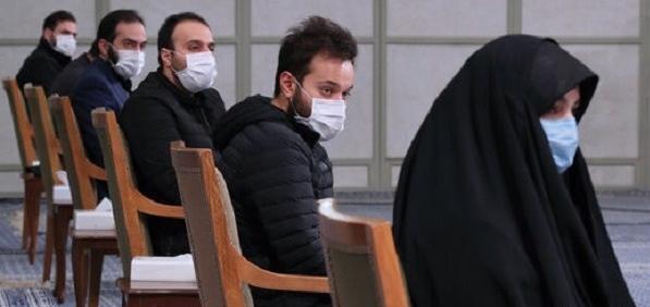 عکس گریه دختر حاج قاسم سلیمانی
