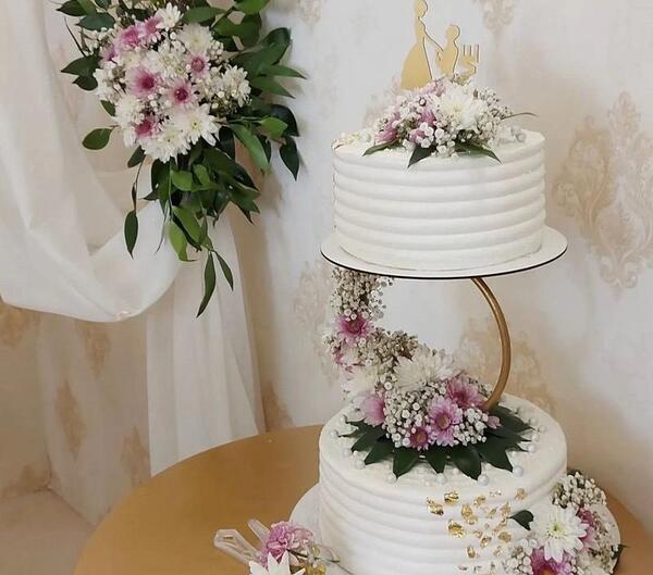 عکس حلقه ازدواج روی کیک