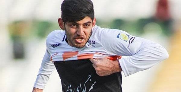 عکس مهدی ترابی با جام