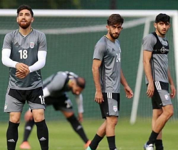 عکس مهدی ترابی با جام