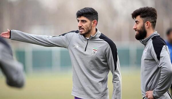 عکس مهدی ترابی با جام