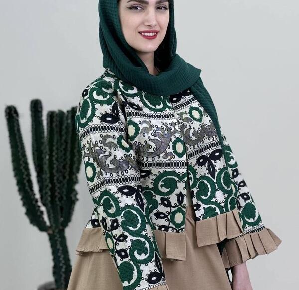 عکس دامن لاله ای