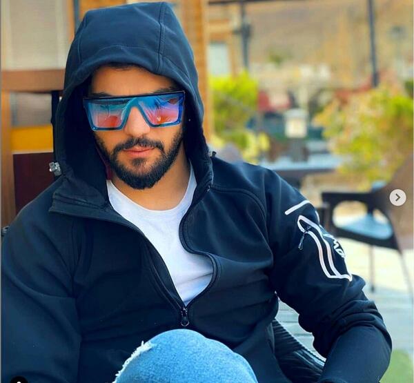 عکس زن سینا مهراد