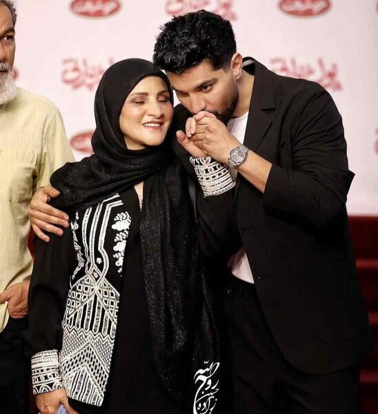 عکس زن سینا مهراد