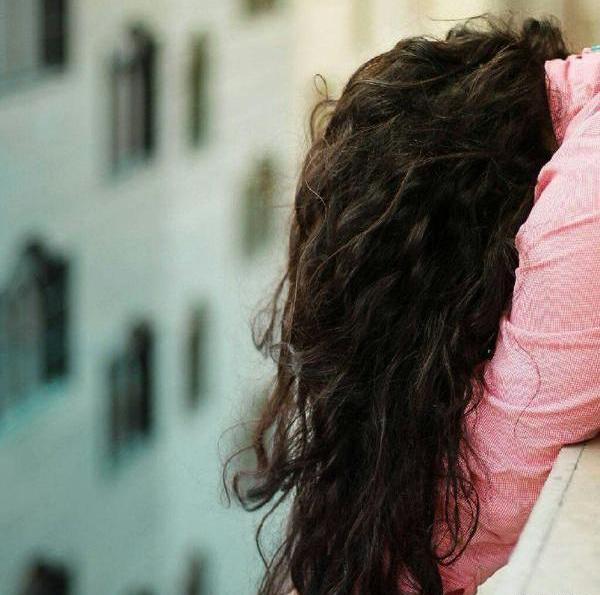 عکس دختر کوچولو با موهای بلند
