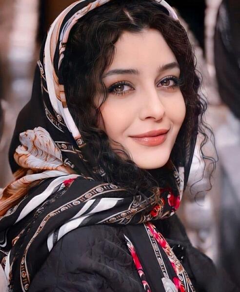 عکس نوشته غمگین ساره بیات