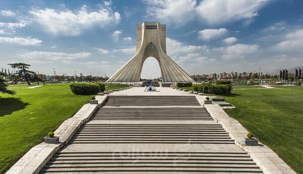 عکس میدان آزادی یزد