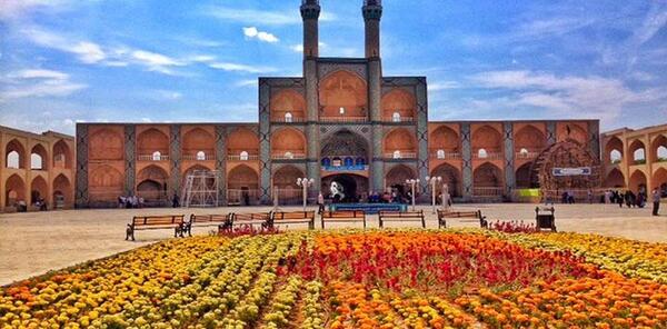 عکس میدان آزادی یزد