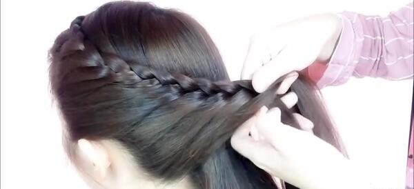 عکس مدل موی یک طرفه دخترانه