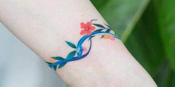 عکس طرح تاتو گل پیچک