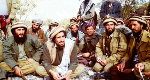 عکس سردار سلیمانی در کنار احمد شاه مسعود