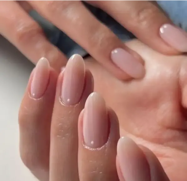 عکس کاشت ناخن کارمندی