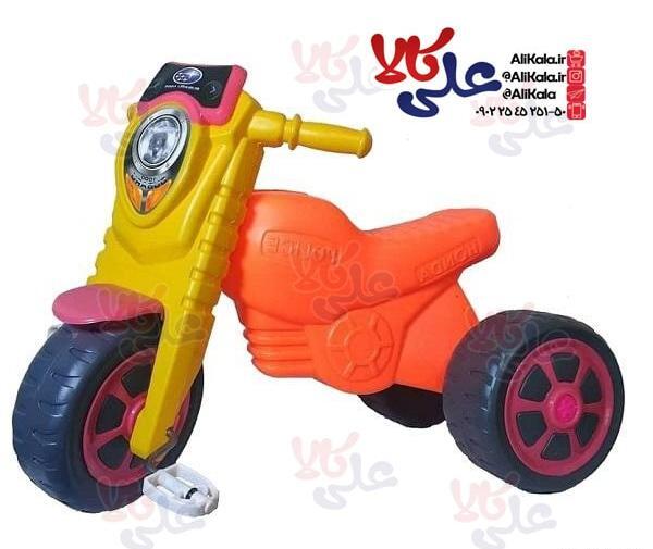 عکس مادر سوبارو
