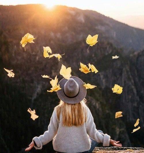 عکس دختر پاییزی از پشت سر برای کیک
