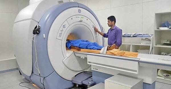 عکس سی تی اسکن ریه کرونایی شدید