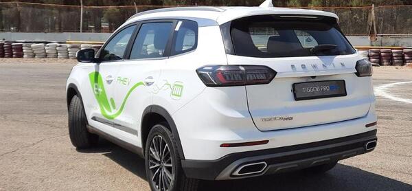 عکس ماشین fownix tiggo8prohybrid