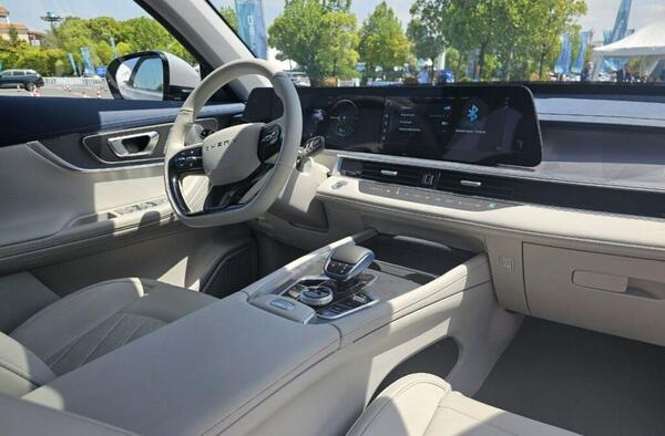 عکس ماشین fownix tiggo8prohybrid