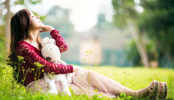 عکس دختر غمگین hd