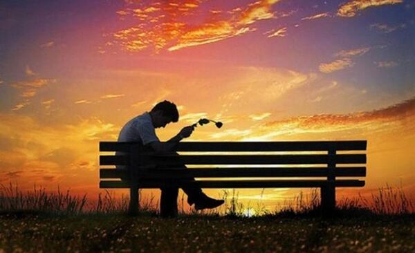 عکس دختر غمگین hd