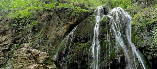 عکس طبیعت زیبای گلستان